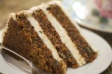 Gluten-Free Carrot Quinoa Cake