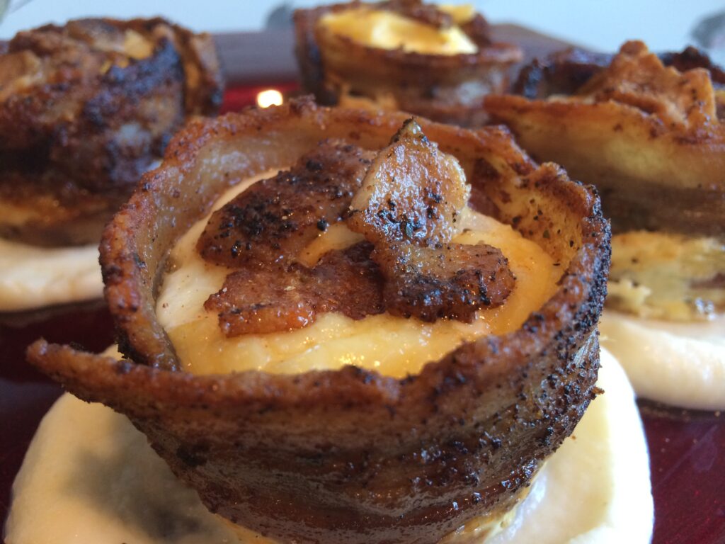 Easy-Eggs-in-Baked-Porky-Cups-1